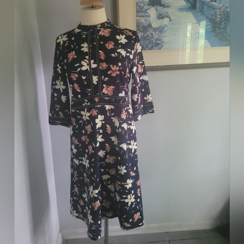 NWOT Homeyee Floral Navy Dress Size 10